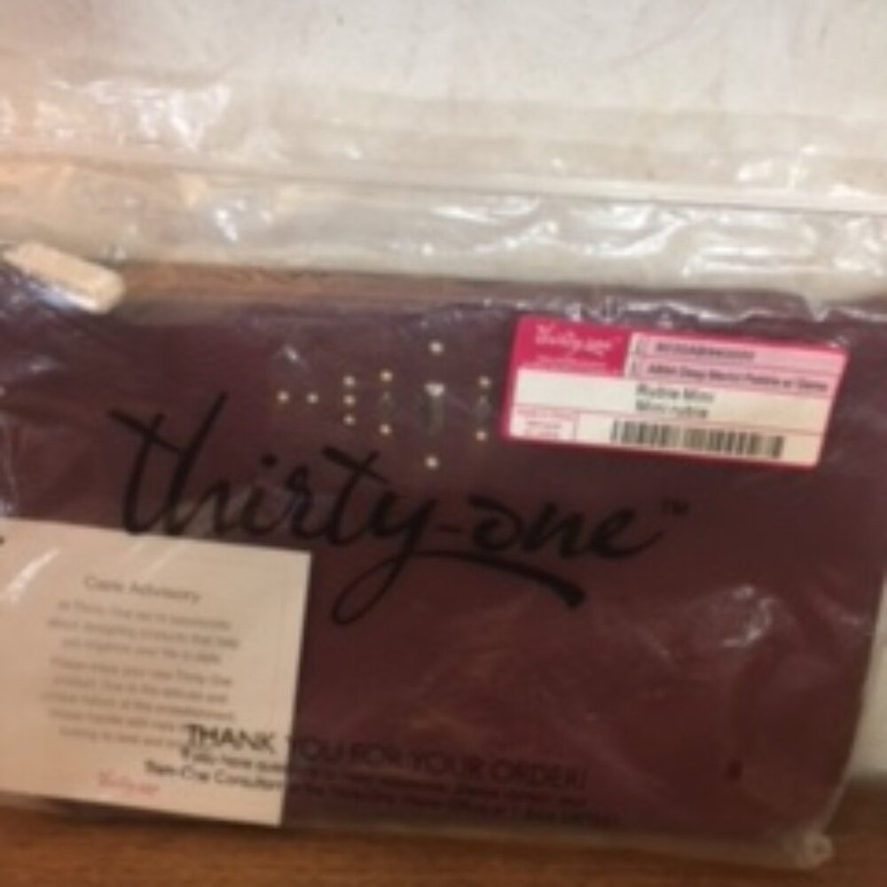 New Thirty-One Rubie Mini Deep Merlot Pebble